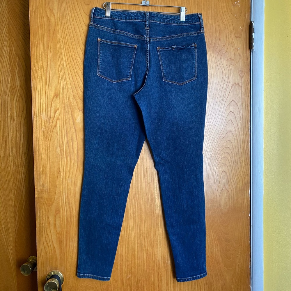 Universal Thread High Rise Jegging - Picture 2 of 6